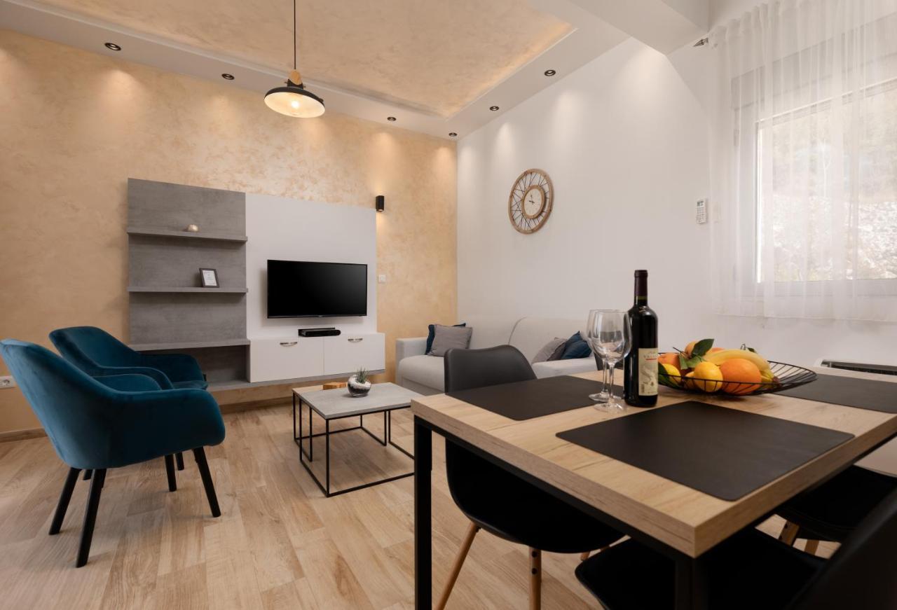Bonintro Lux Apartment Kotor Ngoại thất bức ảnh