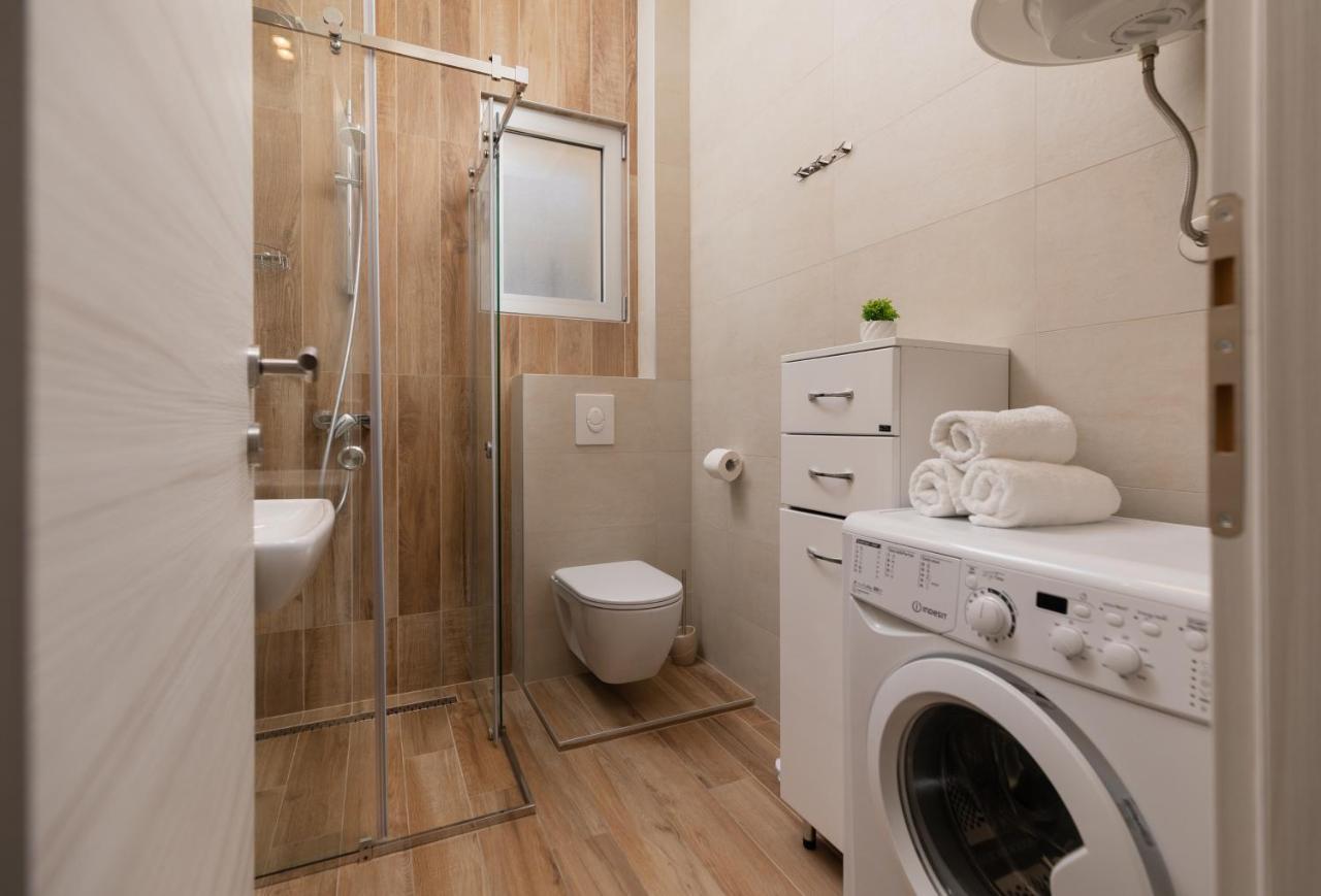 Bonintro Lux Apartment Kotor Ngoại thất bức ảnh